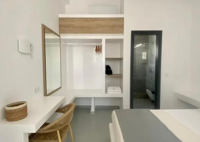 Gbr 2 - Golden Residences * Chrisi Akti (Paros)