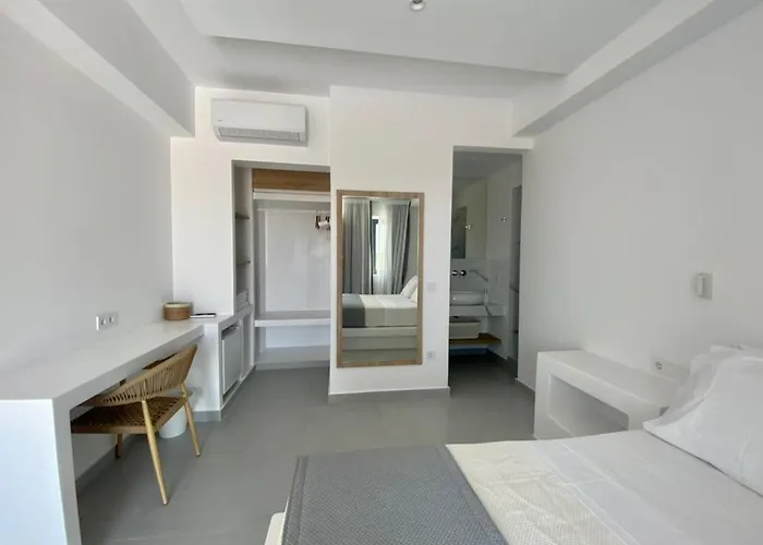 Gbr 2 - Golden Residences * Chrisi Akti (Paros)