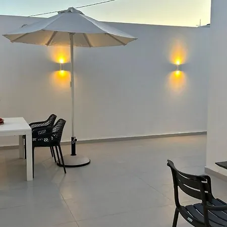 Gbr 2 - Golden Residences * Chrisi Akti (Paros)