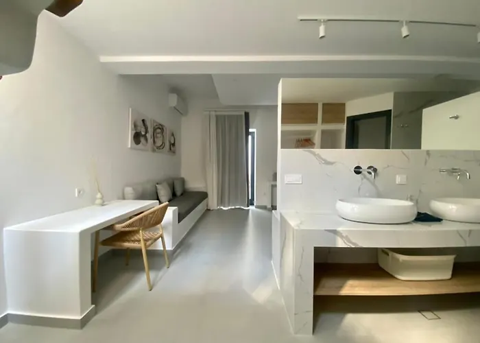 Gbr 2 - Golden Residences *